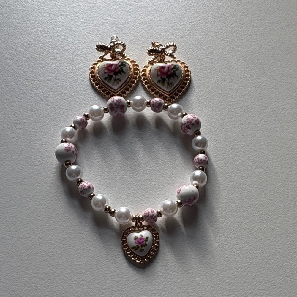 Floral Heart Jewelry Set with Pearls